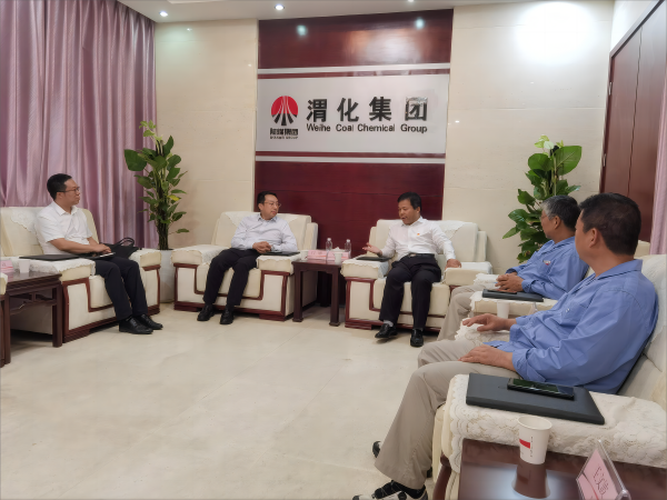 9月19下午公司外專樓一樓會議室，渭南聯(lián)通公司與公司領導座談。 (1)(1)(1).png