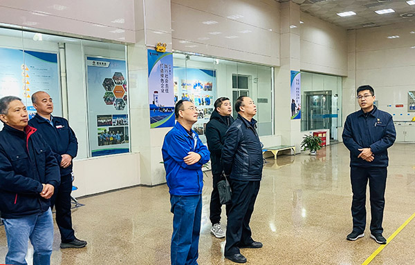 2024年3月6日，中國(guó)氮肥工業(yè)協(xié)會(huì)總工程師曹占高一行來(lái)公司座談交流3.jpg
