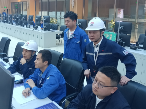 4月16日彬州公司開展安全生產(chǎn)標準化二級企業(yè)評審.jpg