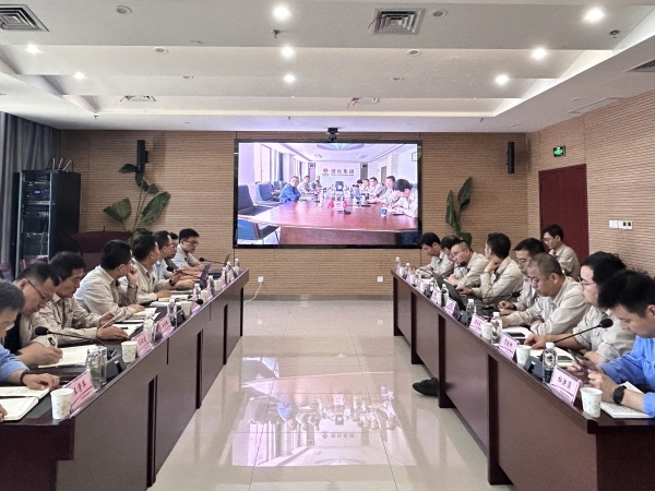 2025年6月11日上午，公司召開聚甲醛項(xiàng)目可行性研究報(bào)告內(nèi)審會(huì)-1.jpg