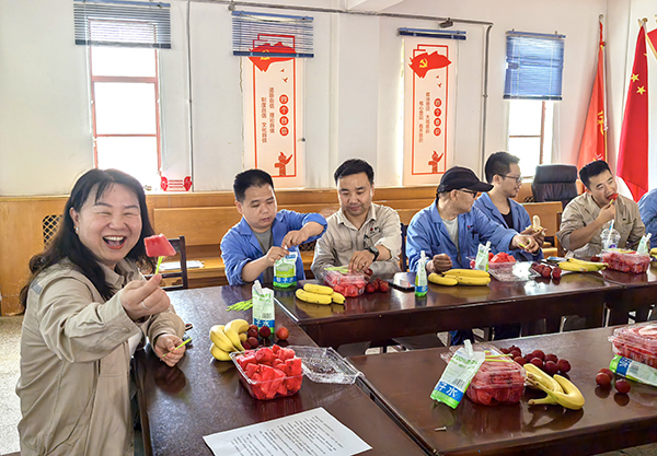 物料分會第二季度生日會照片  7月11日、物料車間會議室.jpg